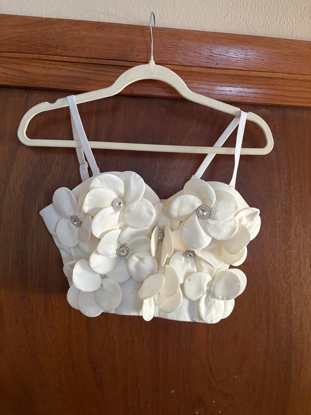 White 3D Floral Bustier Crop Top Rhinestone Detail Size S Shein